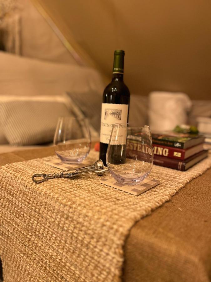 Shenandoah Valley Glamping - Amazing Views - Farm Edinburg 외부 사진